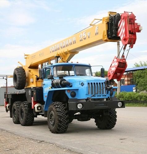 Возможности короткобазных кранов в Ревде