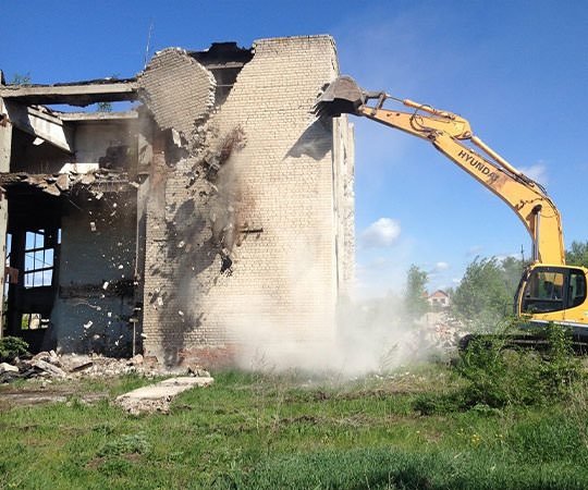 Демонтаж зданий в Ревде и  Свердловской области
